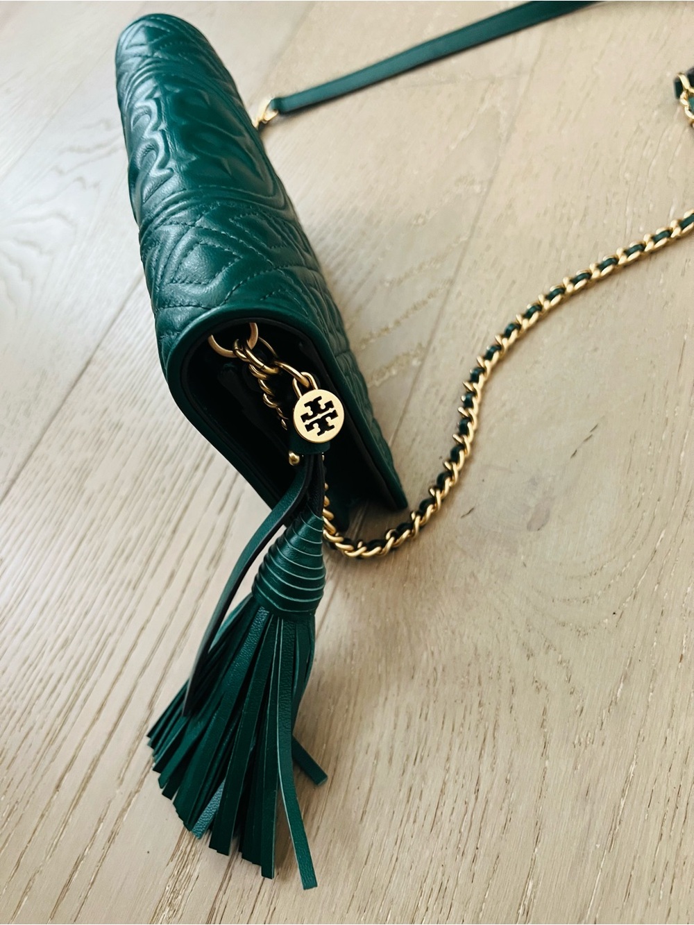 Tory Burch Green Quilted Crossbody Bag with Tassel - Picture 2 of 11